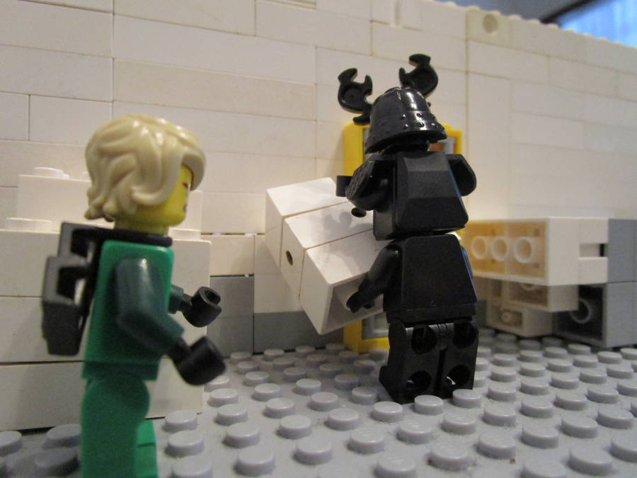 Lloyd vs Garmadon