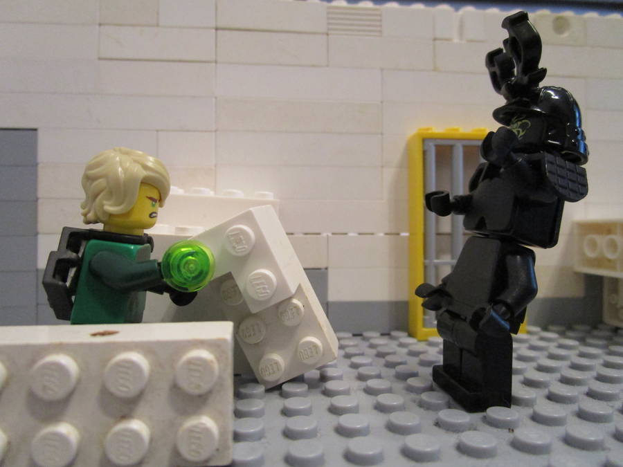 Lloyd vs Garmadon