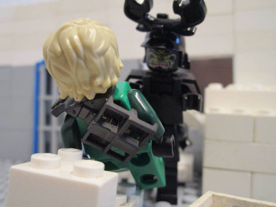 Lloyd vs Garmadon