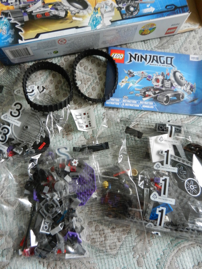 Ninjago Romboloid