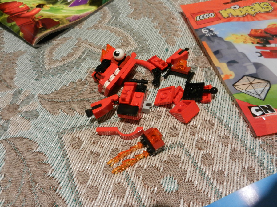 MIXELS Red Dragon Meltus