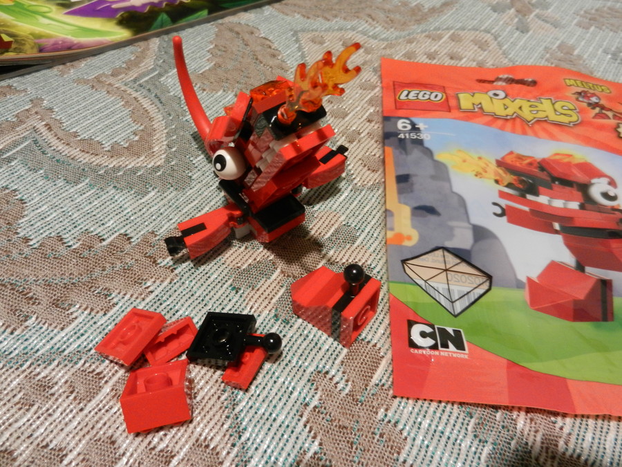MIXELS Red Dragon Meltus