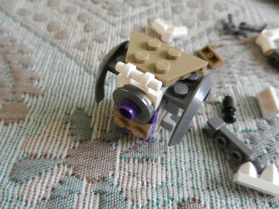 Ninjago Sleven és a harci robotja