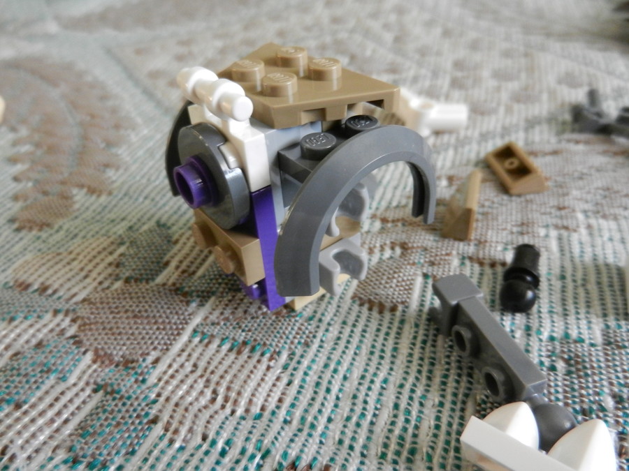 Ninjago Sleven és a harci robotja
