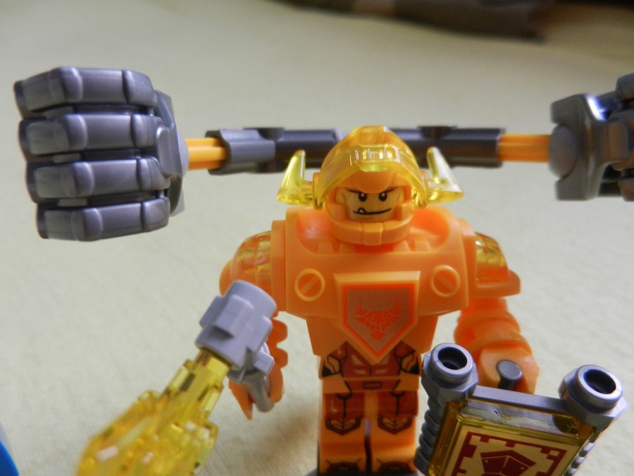 Nexo Knights ULTIMATE Axl