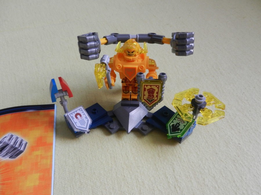 Nexo Knights ULTIMATE Axl
