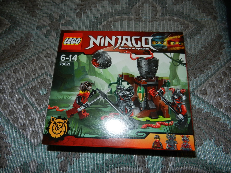 Ninjago Vermillion támadása