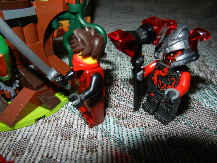 Ninjago Vermillion támadása