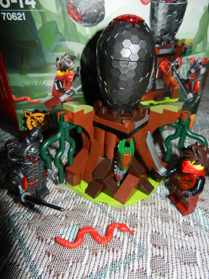 Ninjago Vermillion támadása