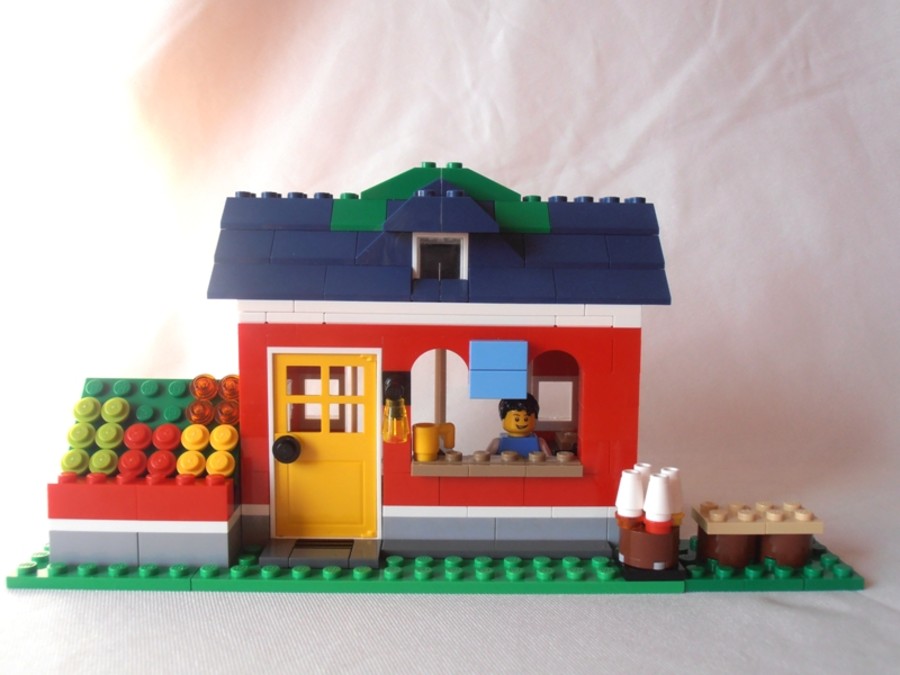 31009 Fruit Shop