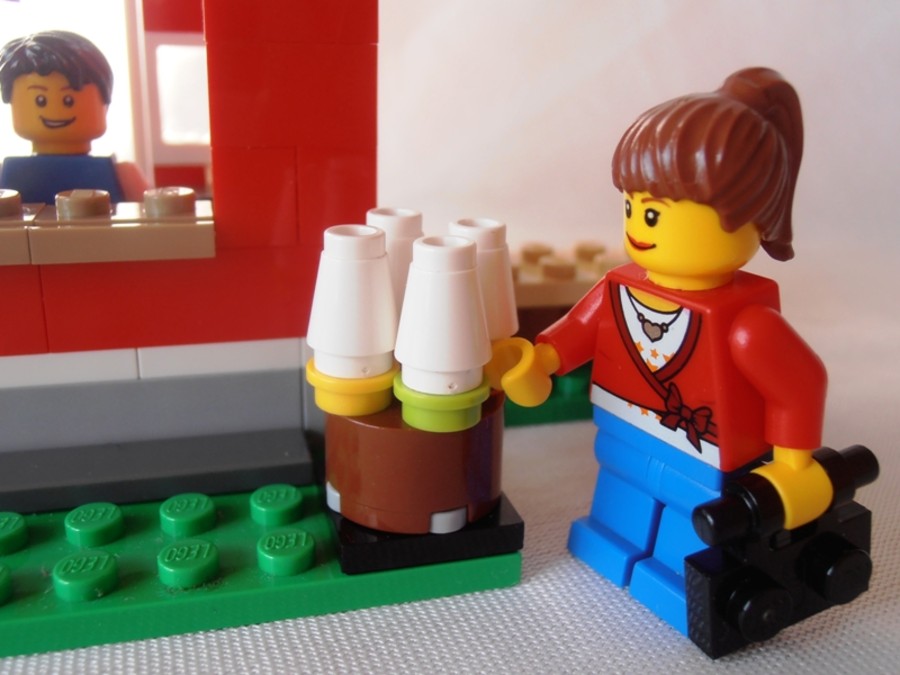 31009 Fruit Shop