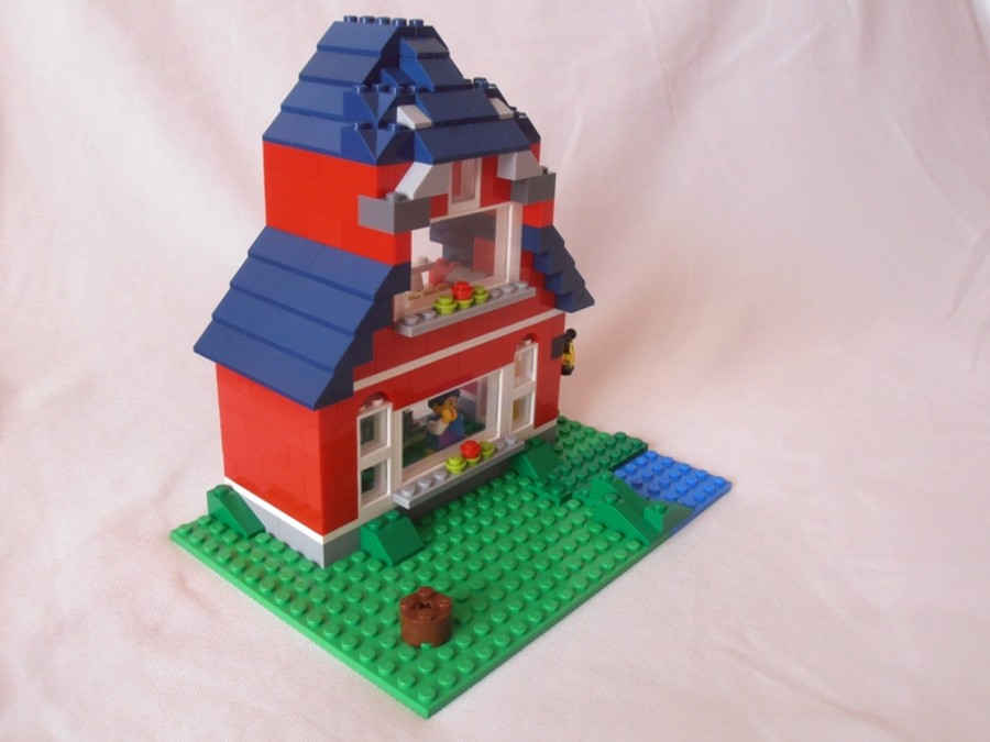 31009 Dollhouse Style