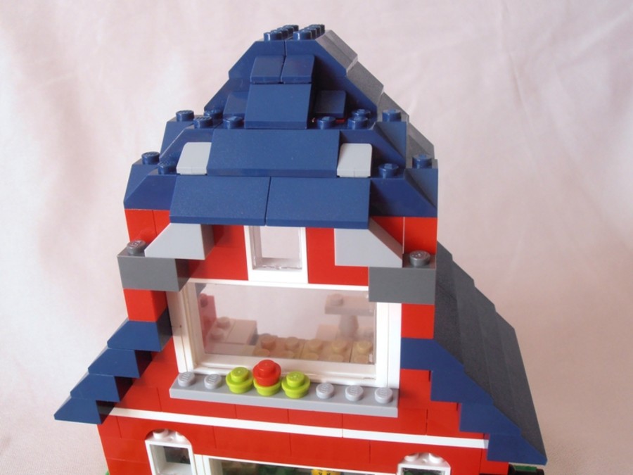 31009 Dollhouse Style