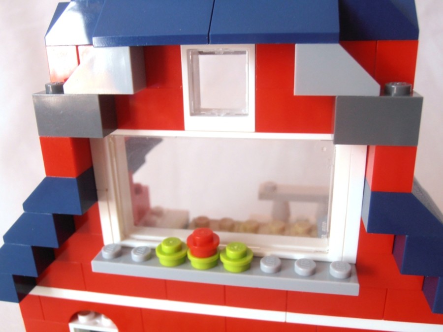31009 Dollhouse Style