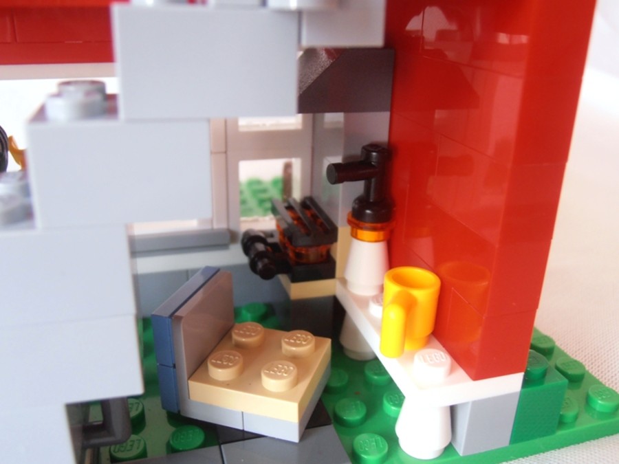 31009 Dollhouse Style