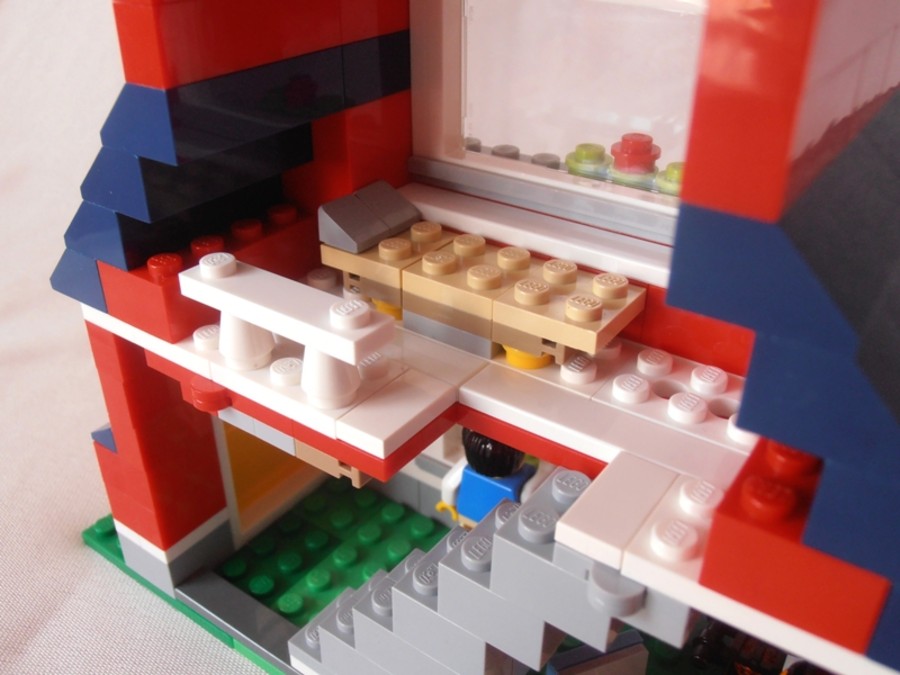 31009 Dollhouse Style