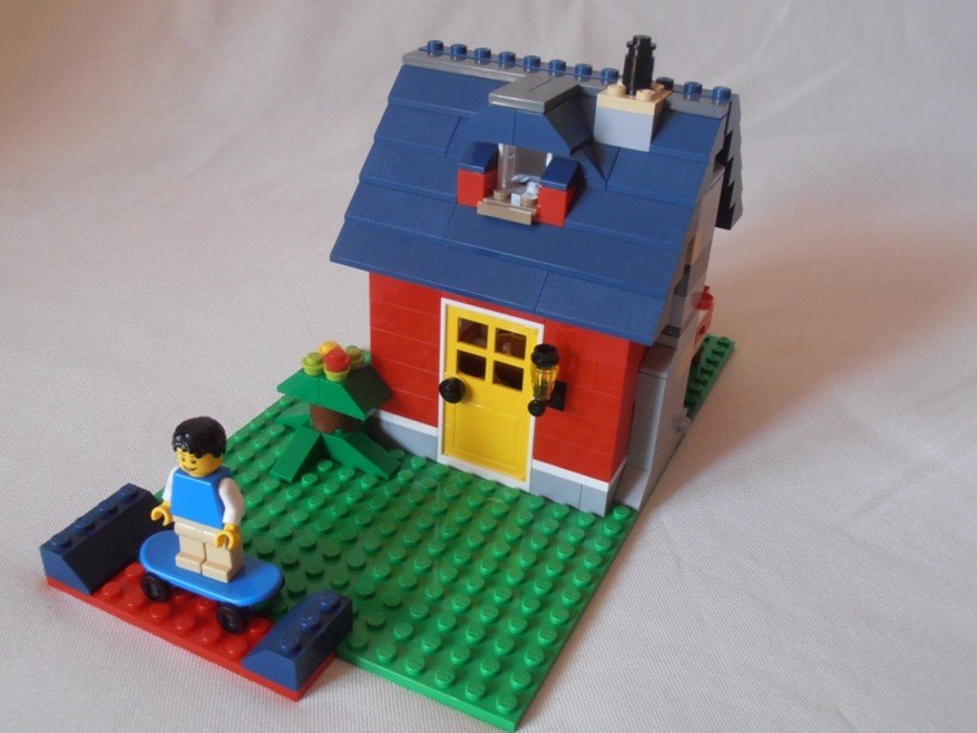 31009 Terrace House