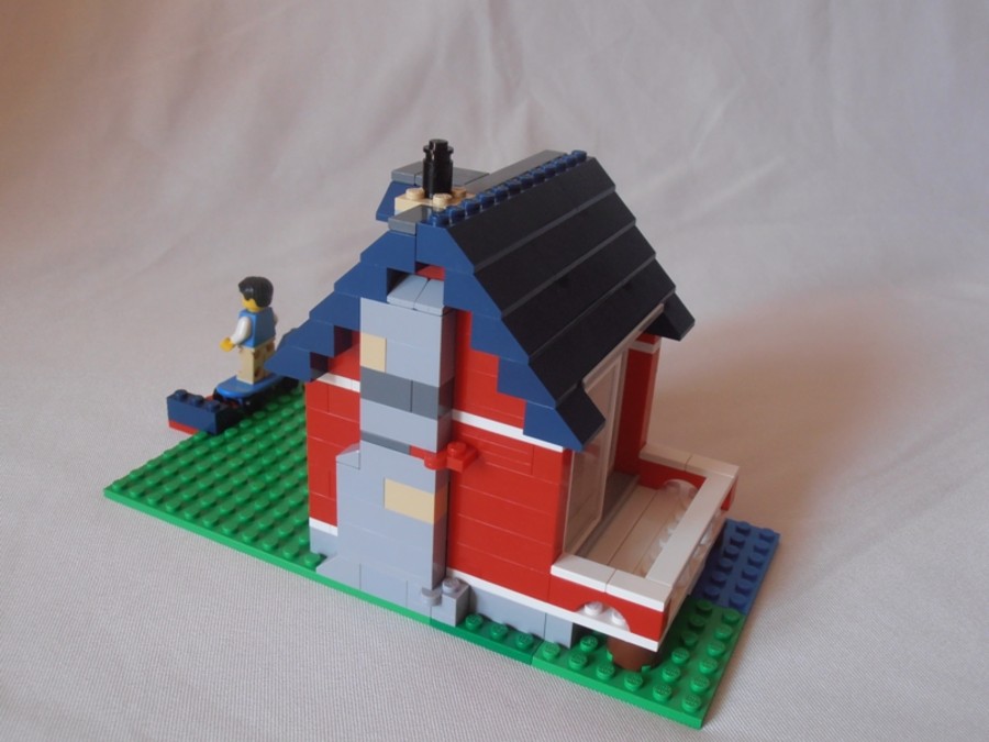 31009 Terrace House