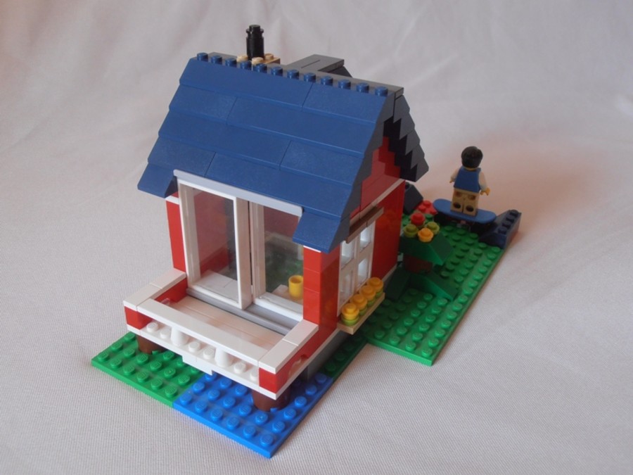 31009 Terrace House