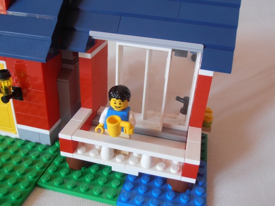 31009 Terrace House