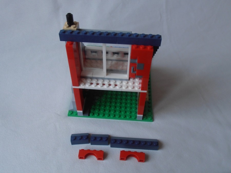 31009 Terrace House 2