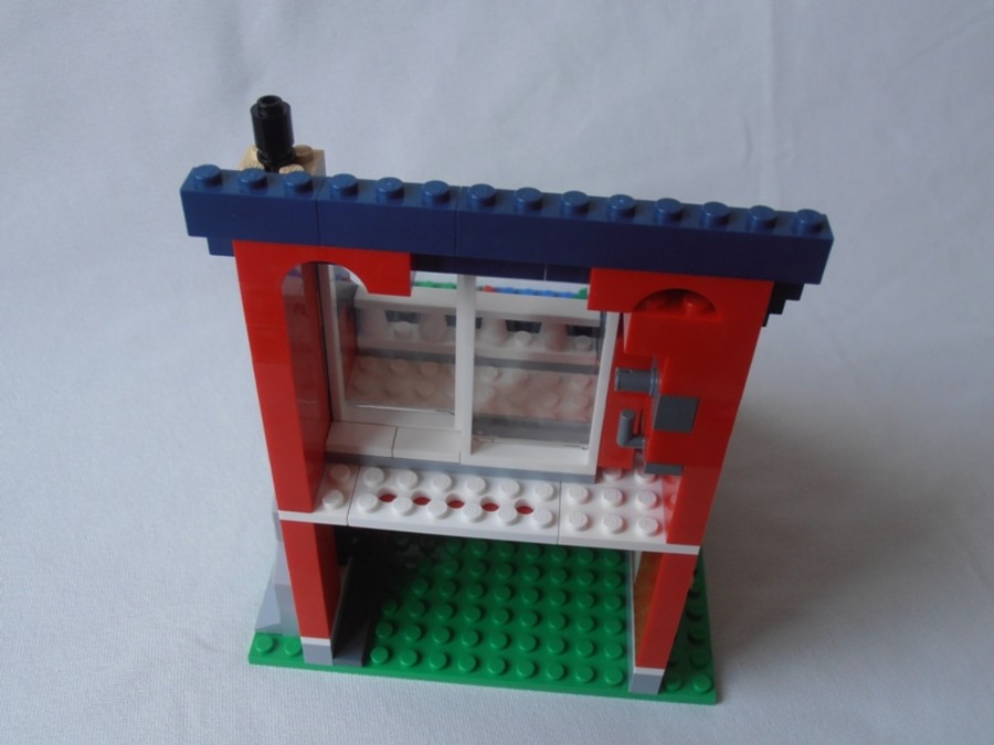 31009 Terrace House 2