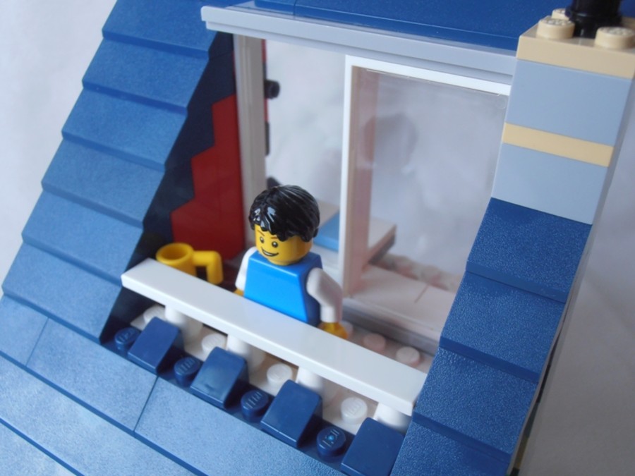 31009 Terrace House 2