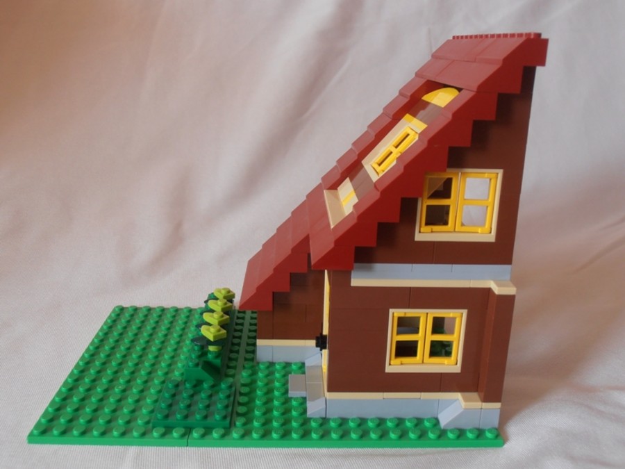 5766 Modern House