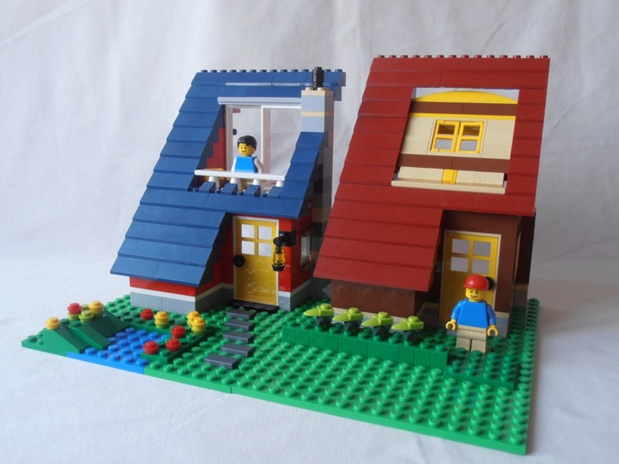 Modern Houses (5766 & 31009)