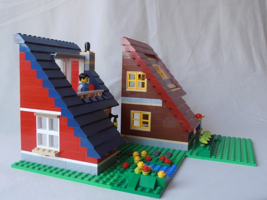 Modern Houses (5766 & 31009)