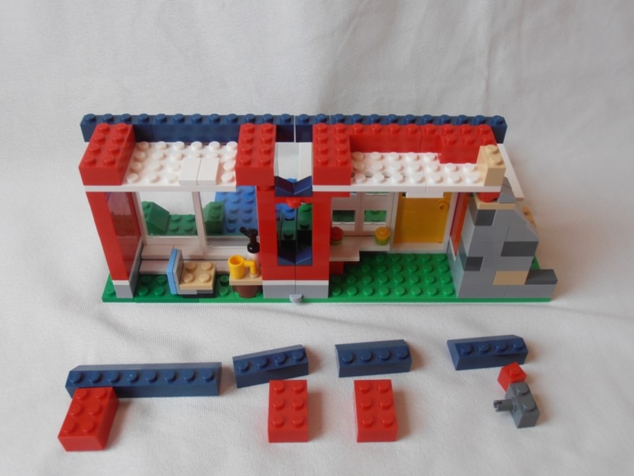 31009 Terrace House 5
