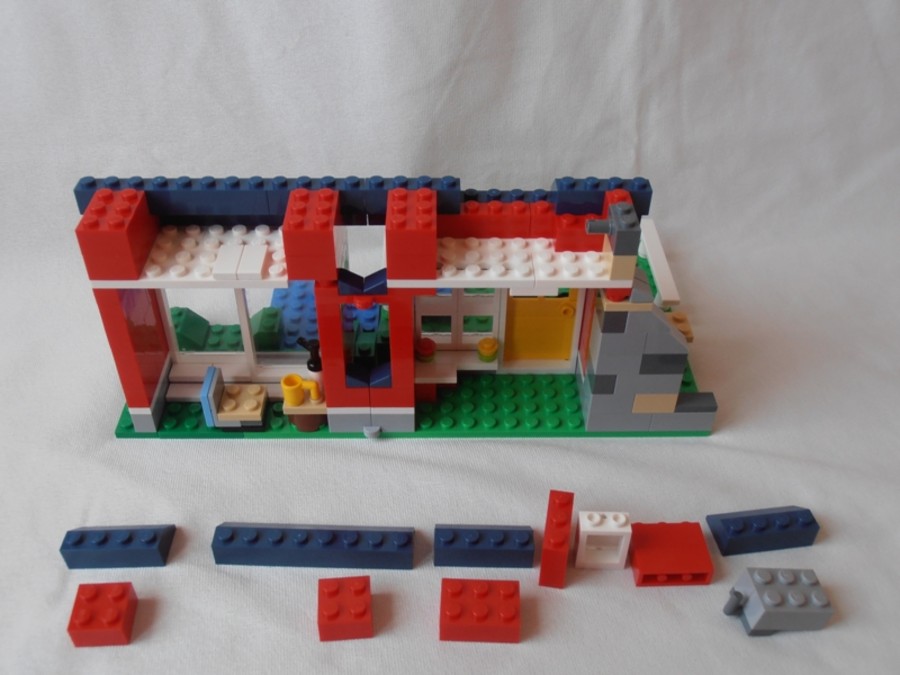 31009 Terrace House 5
