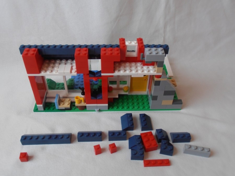 31009 Terrace House 5