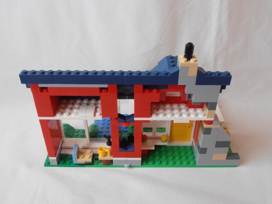 31009 Terrace House 5