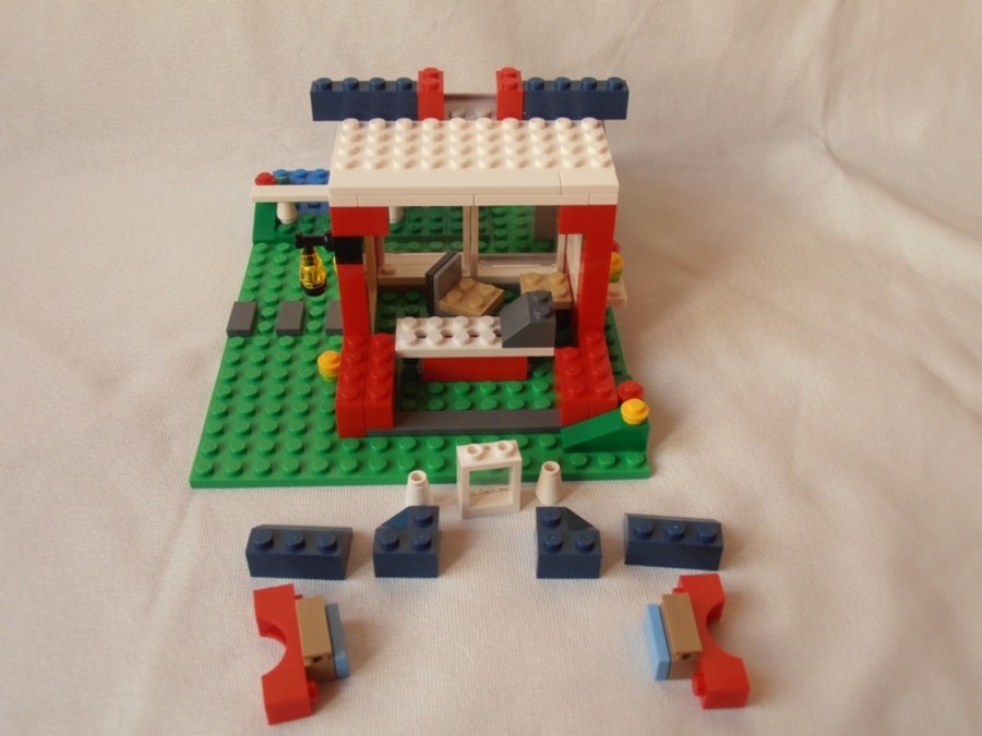 31009 Terrace House 6