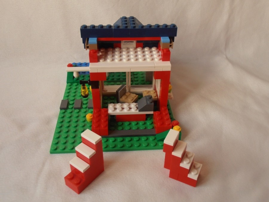 31009 Terrace House 6