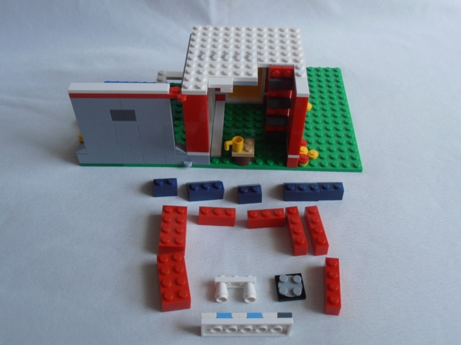 31009 Terrace House 7