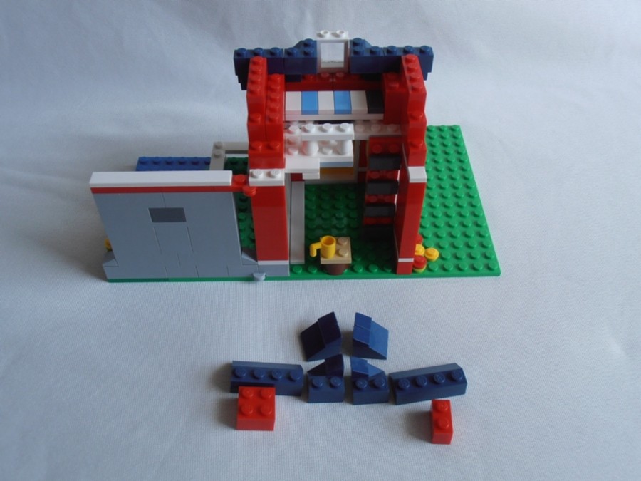 31009 Terrace House 7
