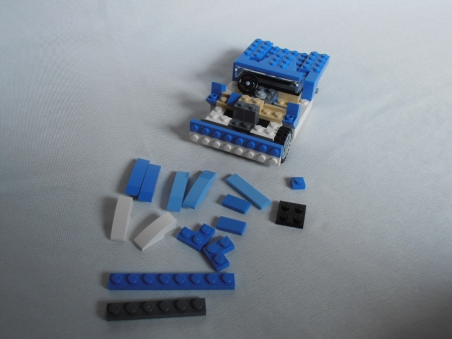 6913 Cadillac