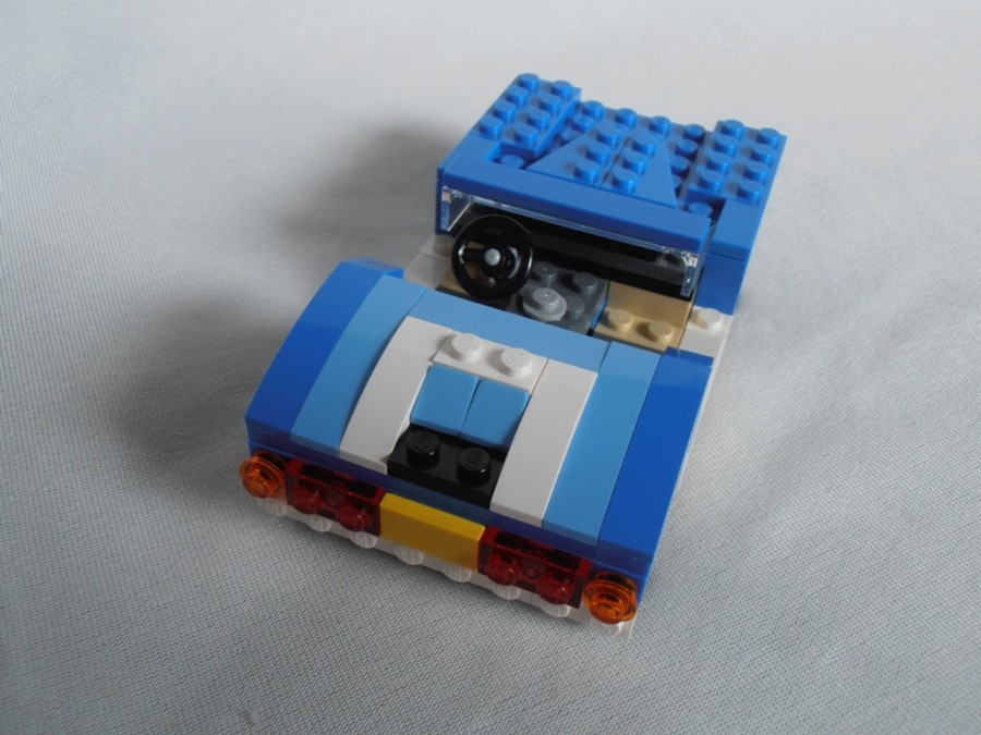 6913 Cadillac