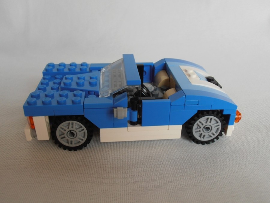 6913 Cadillac
