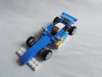 6913 F1 Car