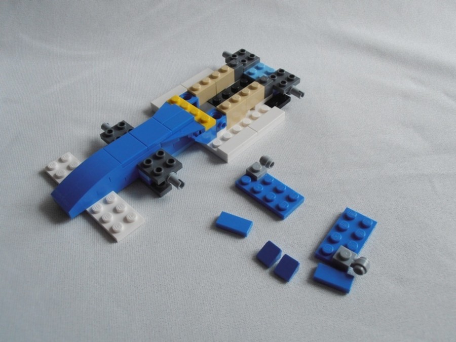 6913 F1 Car