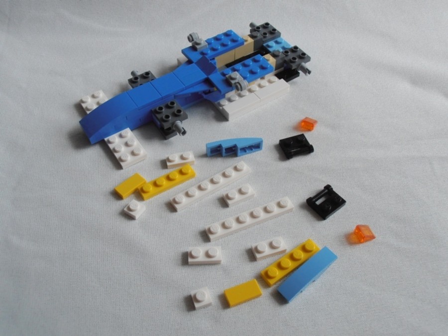 6913 F1 Car
