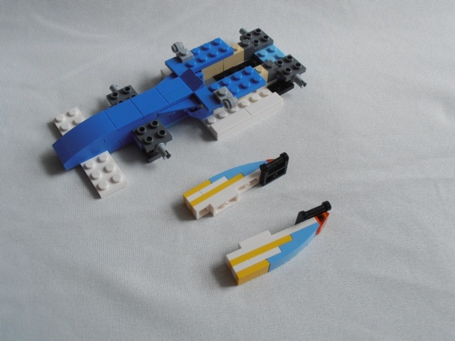 6913 F1 Car