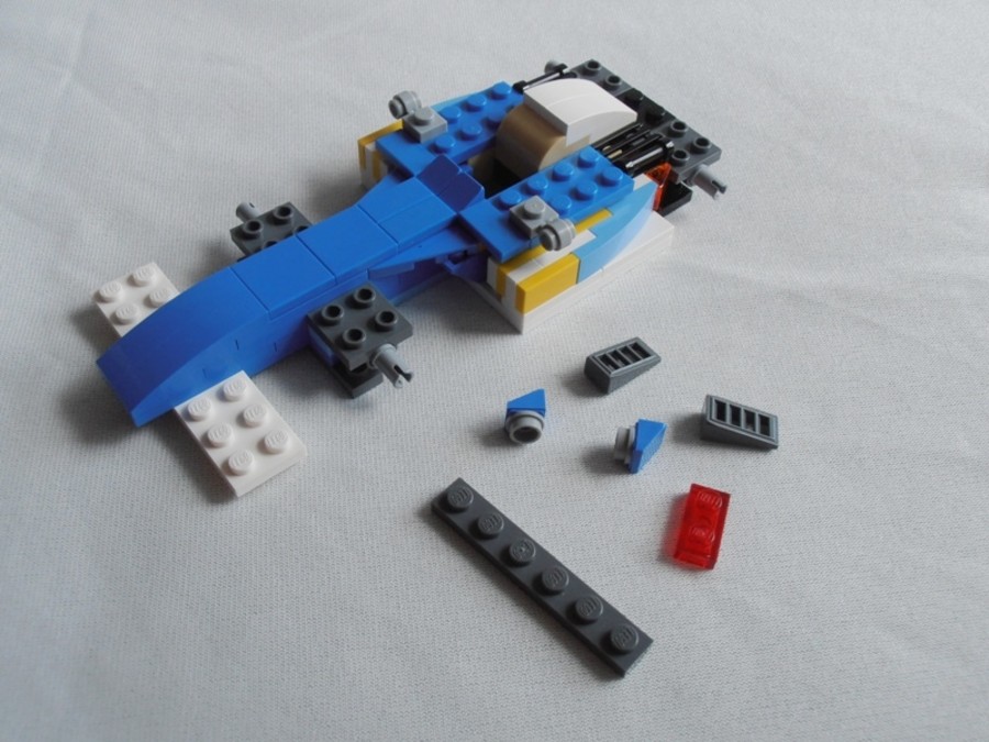 6913 F1 Car