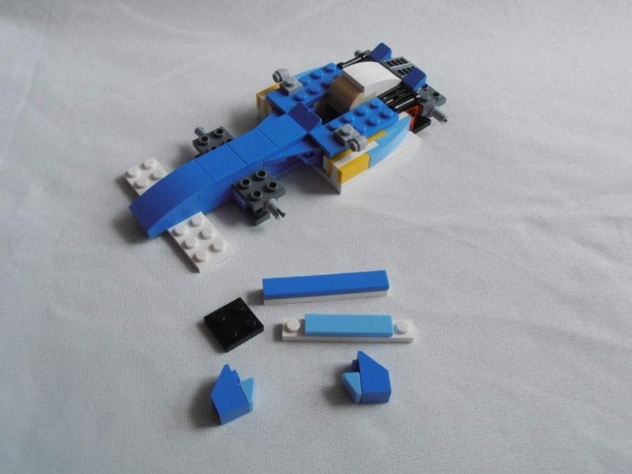 6913 F1 Car