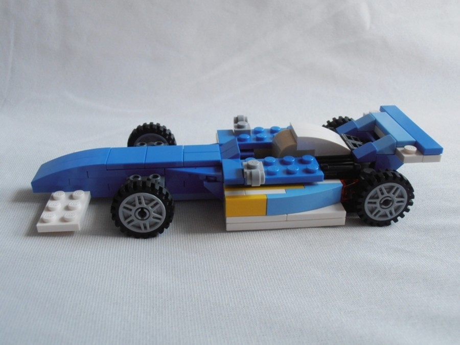 6913 F1 Car
