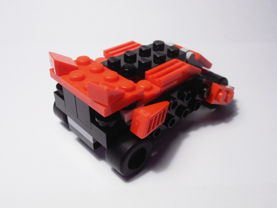 30187 Batman's Red Tumbler