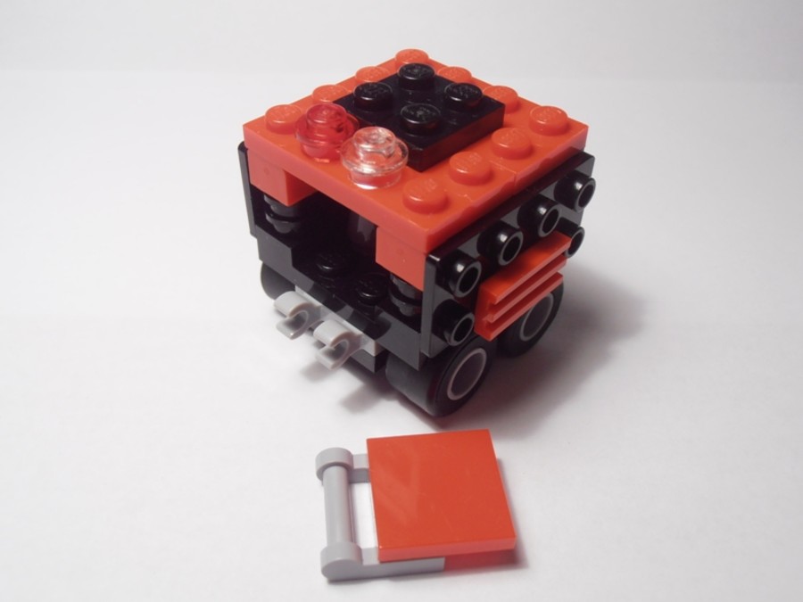 30187 WALL-E's Friend